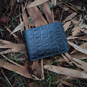 Slim Bi-Fold Wallet / Croc Pattern / Gray